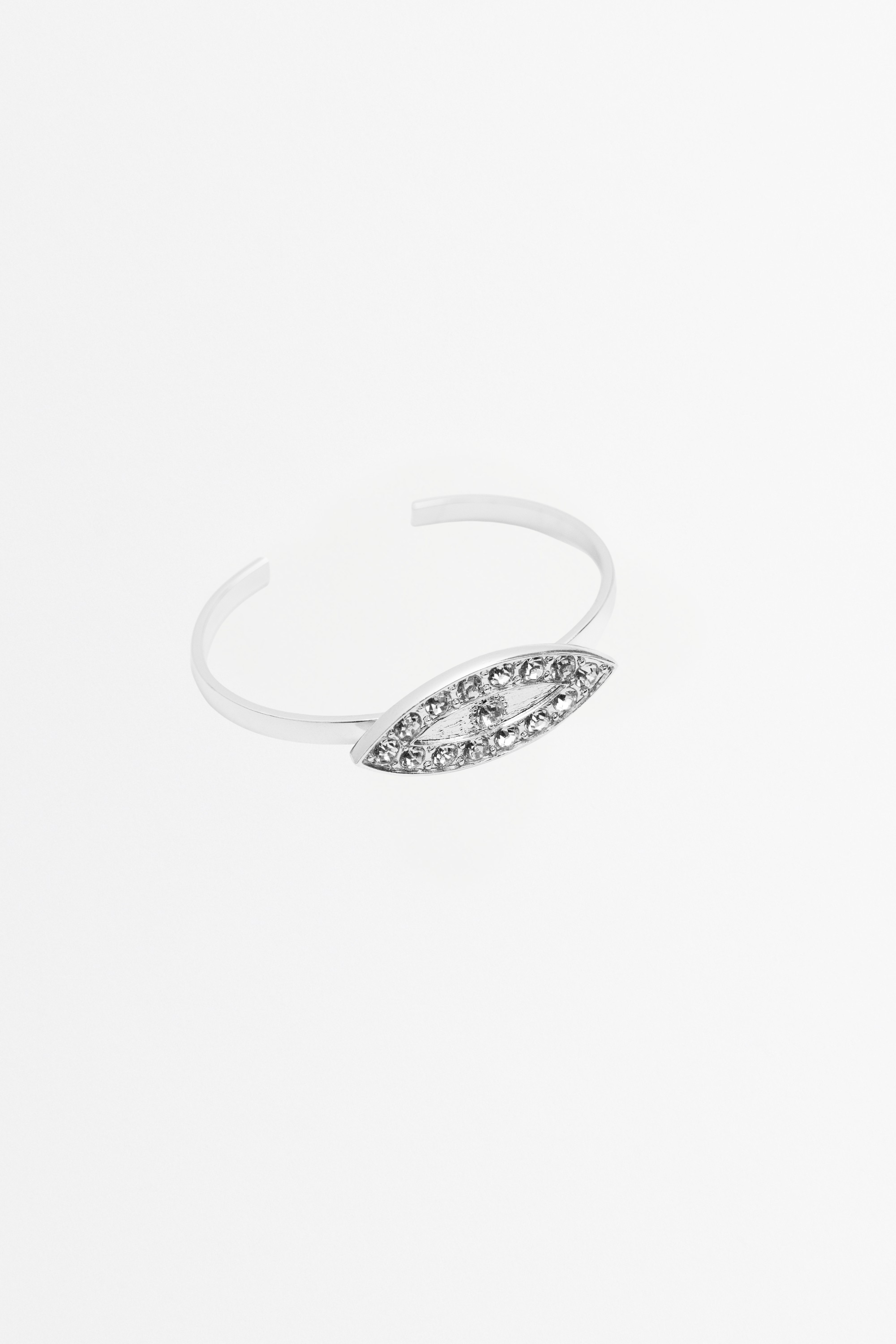 FIRST LOOK BRACELET