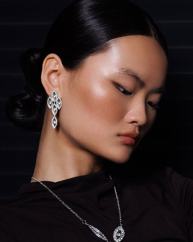 SPOTLIGHT EARRINGS