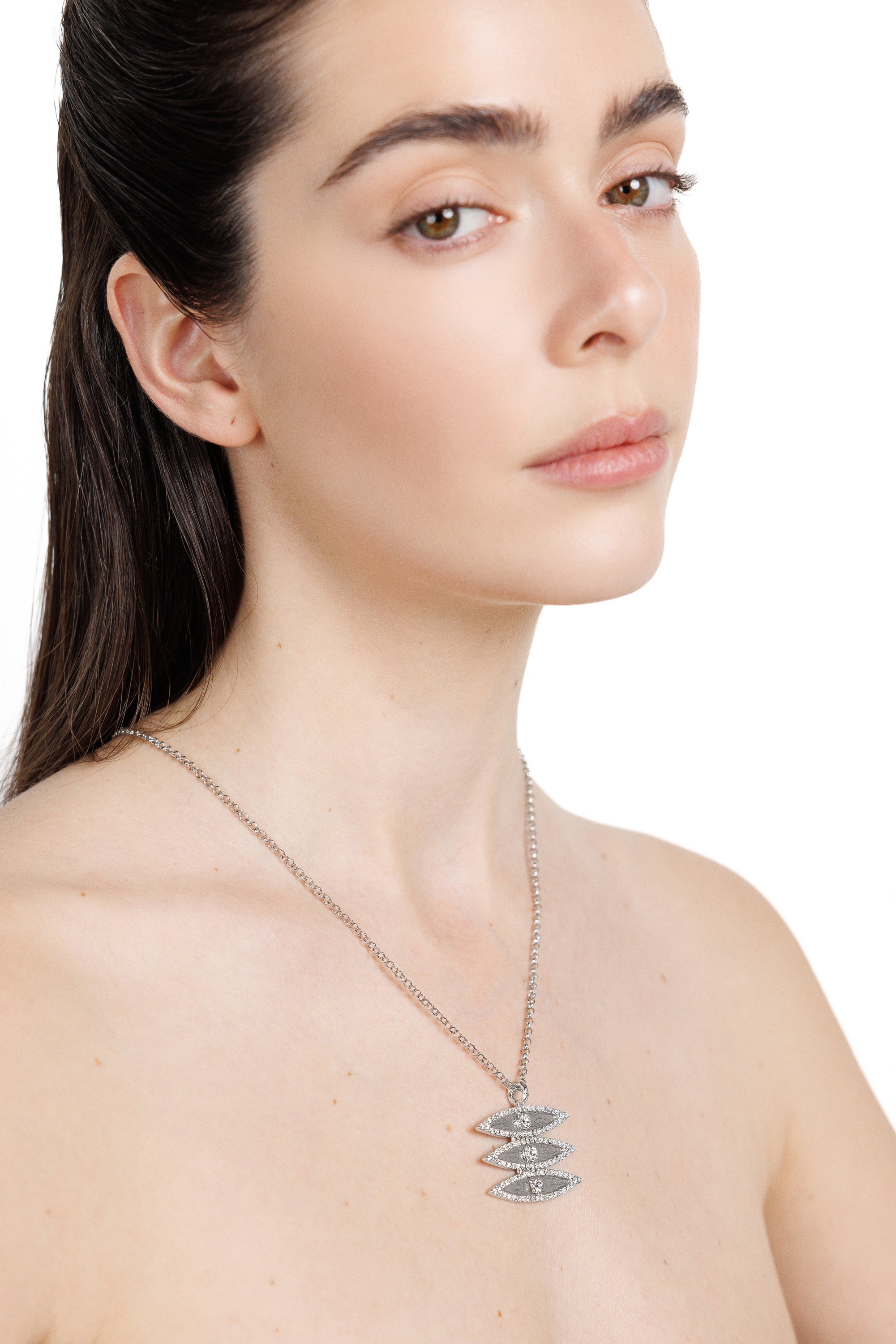 SEEN NECKLACE