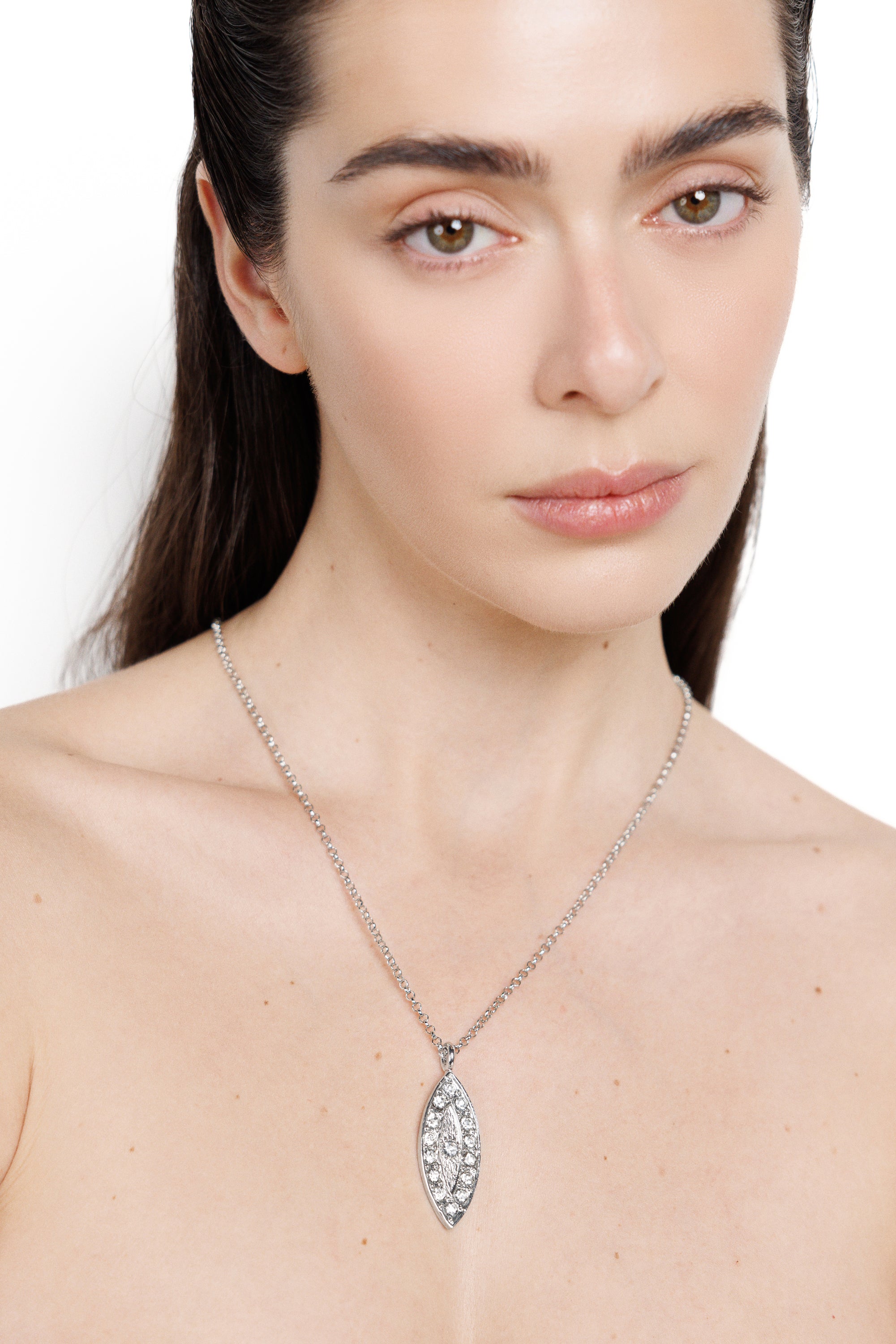 FIRST LOOK NECKLACE