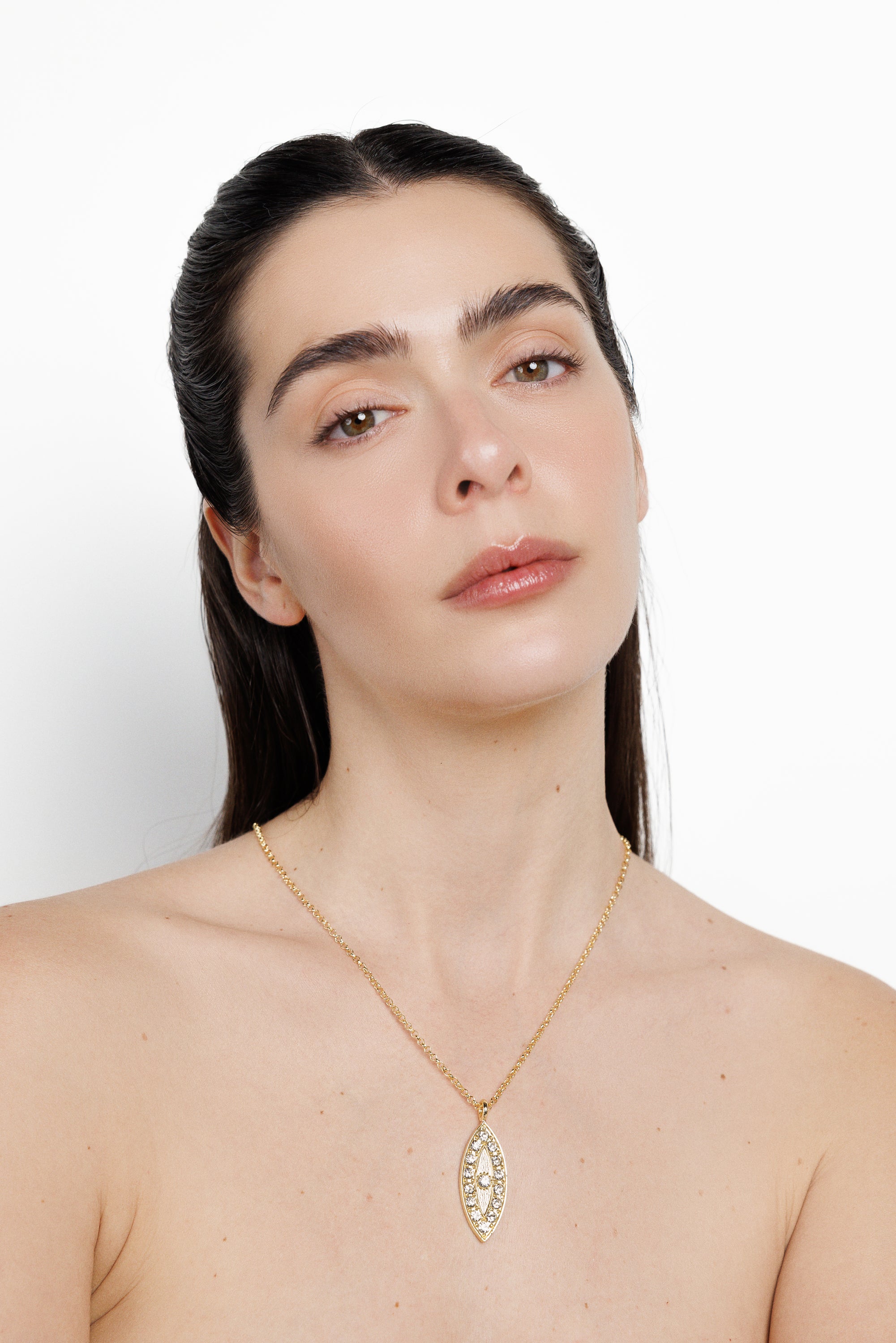 FIRST LOOK NECKLACE
